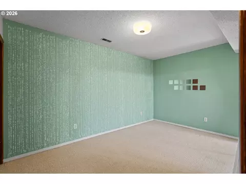 Bedroom - 1435 SW 18th St, Pendleton, OR 97801 photo 4 of 5