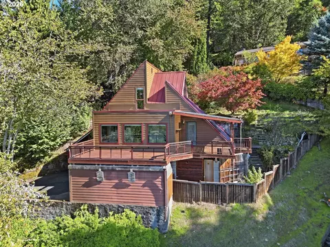 Exterior - 3540 Onyx St, Eugene, OR 97405 photo 4 of 19