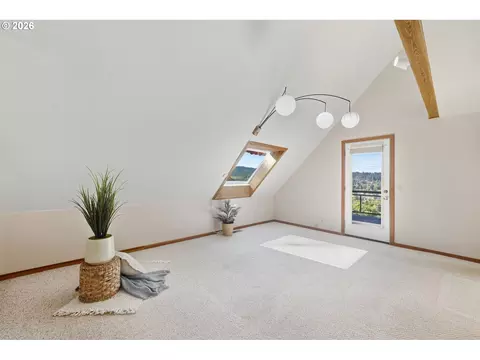 Bedroom - 3540 Onyx St, Eugene, OR 97405 photo 1 of 4