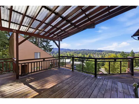 Exterior - 3540 Onyx St, Eugene, OR 97405 photo 5 of 19