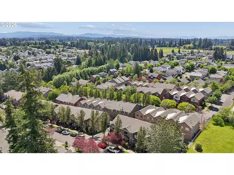 View/Area - 38508 Galway St, Sandy, OR 97055 photo 2 of 2