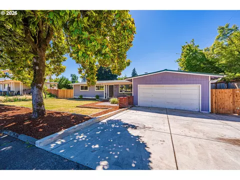 2410 Gilham Rd, Eugene, OR 97408 photo 3