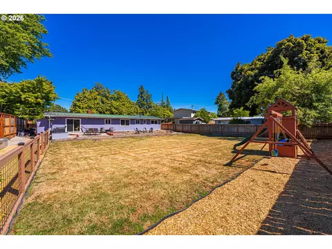 2410 Gilham Rd, Eugene, OR 97408 photo 27