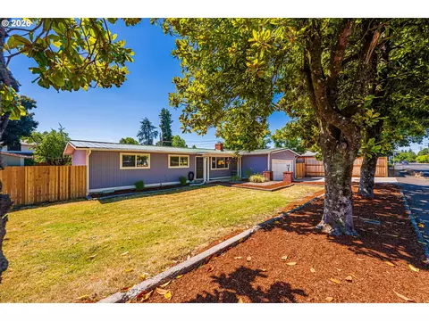 2410 Gilham Rd, Eugene, OR 97408 photo 5