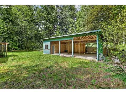 Exterior - 69458 E Vine Maple Dr, Rhododendron, OR 97049 photo 4 of 16