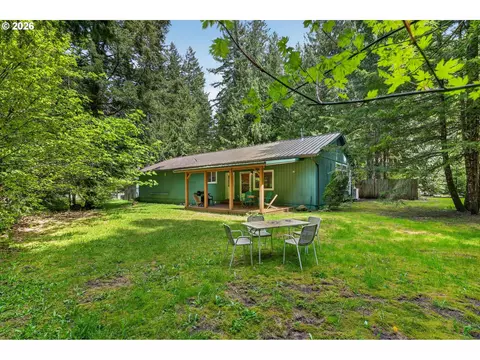 Exterior - 69458 E Vine Maple Dr, Rhododendron, OR 97049 photo 14 of 16