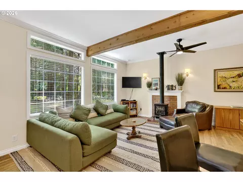 Living - 69458 E Vine Maple Dr, Rhododendron, OR 97049 photo 2 of 3