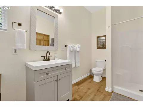 Bath - 69458 E Vine Maple Dr, Rhododendron, OR 97049 photo 1 of 1
