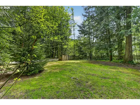 Exterior - 69458 E Vine Maple Dr, Rhododendron, OR 97049 photo 10 of 16