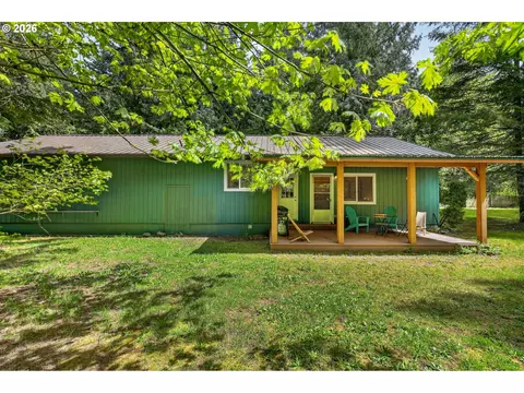 Exterior - 69458 E Vine Maple Dr, Rhododendron, OR 97049 photo 15 of 16