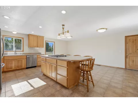 21675 SE Bohna Park Rd, Damascus, OR 97089 photo 16