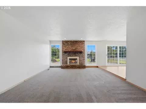 21675 SE Bohna Park Rd, Damascus, OR 97089 photo 7