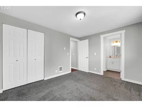 326 38th Pl, Springfield, OR 97478 photo 30