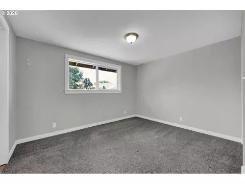 326 38th Pl, Springfield, OR 97478 photo 28