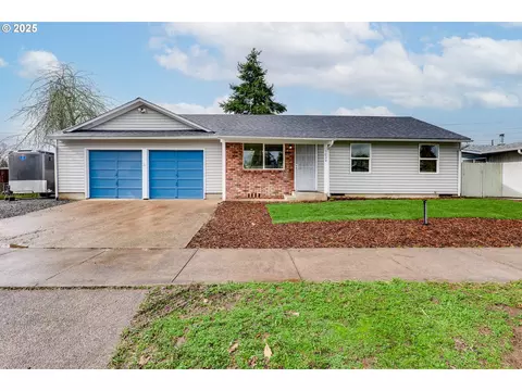 1024 56th St, Springfield, OR 97478
