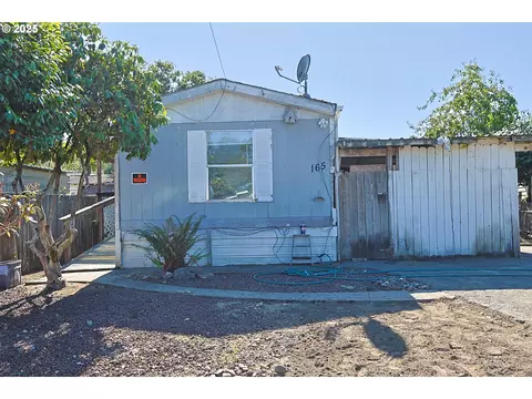 165 S 11th St, Lakeside, OR 97449
