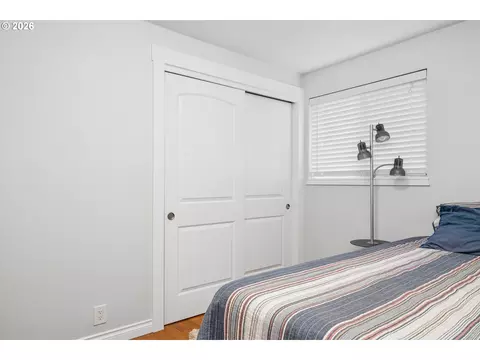 Bedroom - 1500 Norkenzie Rd, Eugene, OR 97401 photo 3 of 4