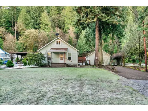 47054 Westfir Oakridge Rd, Westfir, OR 97492