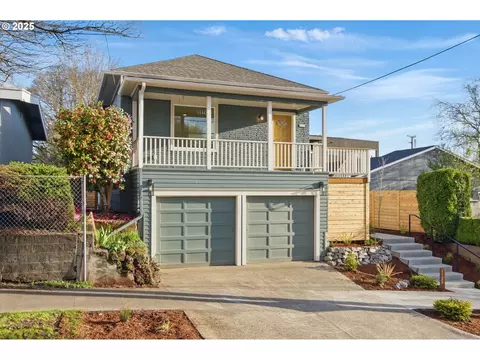 1123 SE Rhone St, Portland, OR 97202