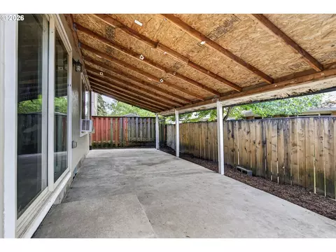 Exterior - 871 N 20th Way, Cornelius, OR 97113 photo 5 of 8