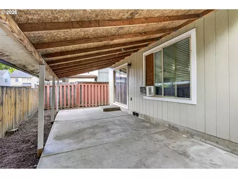 Exterior - 871 N 20th Way, Cornelius, OR 97113 photo 6 of 8