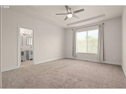 Bedroom - 1190 Peascod Dr, Eugene, OR 97402 photo 1 of 6