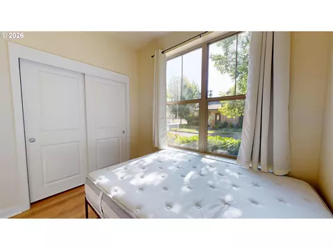 Bedroom - 375 Mia Ln, Eugene, OR 97401 photo 4 of 8