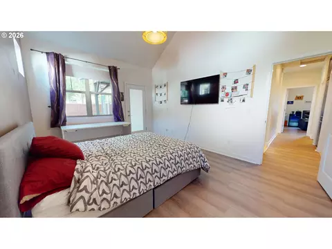 Bedroom - 375 Mia Ln, Eugene, OR 97401 photo 5 of 8