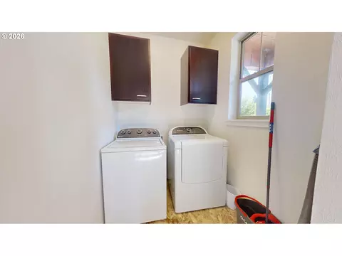 Other - 375 Mia Ln, Eugene, OR 97401 photo 3 of 10