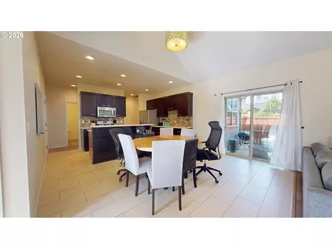 Dining - 375 Mia Ln, Eugene, OR 97401 photo 2 of 2