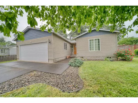 466 Raven Wood Ct, Saint Helens, OR 97051