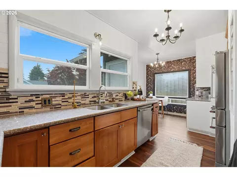 Kitchen - 3249 3rd St, Hubbard, OR 97032 photo 1 of 6