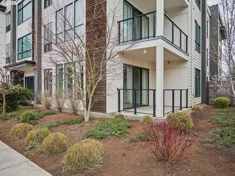 425 NE Bryant St #101, Portland, OR 97211