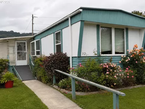 15505 Oceanview Dr, Brookings, OR 97415