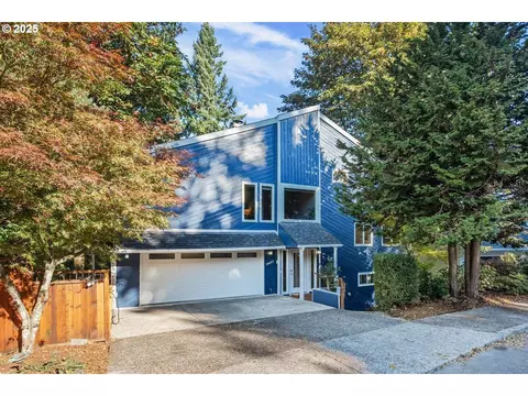 19661 Sun Cir, West Linn, OR 97068