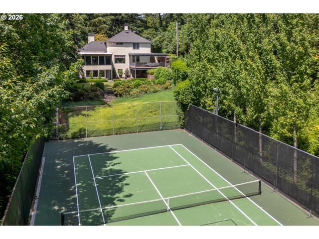 5020 SW Humphrey Blvd, Portland, OR 97221