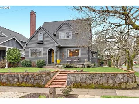 2806 NE Bryce St, Portland, OR 97212