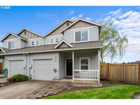 604 E Hampton Ln, Newberg, OR 97132 photo 1