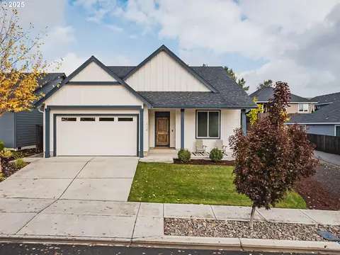 2116 N 3rd Way, Ridgefield, WA 98642