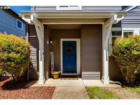 Exterior - 1628 Hamlet Ln, Eugene, OR 97402 photo 3 of 8