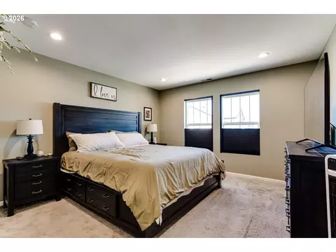 Bedroom - 1628 Hamlet Ln, Eugene, OR 97402 photo 1 of 7