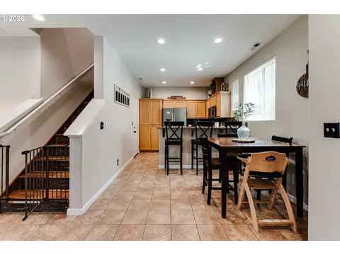 Kitchen - 1628 Hamlet Ln, Eugene, OR 97402 photo 6 of 6