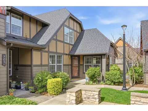 7247 NE Stoneybrook St, Hillsboro, OR 97124
