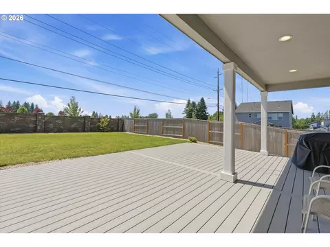 Exterior - 41470 Metolius Ave, Sandy, OR 97055 photo 3 of 8