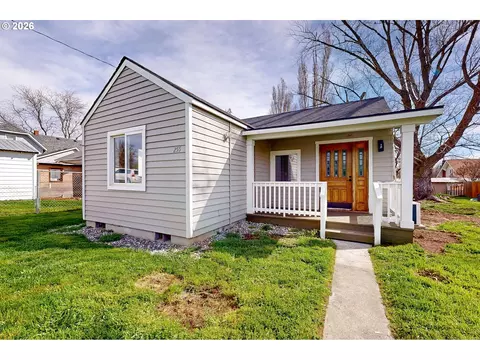 255 College St, Adams, OR 97810