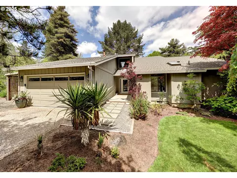12420 Orchard Hill Rd, Lake Oswego, OR 97035