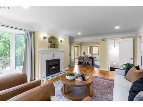 Living - 1929 NE Adams St, Camas, WA 98607 photo 3 of 4