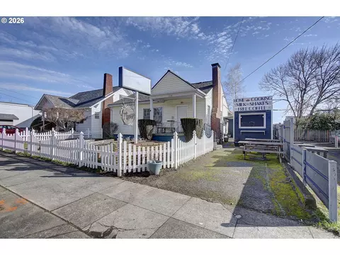 6108 SE Milwaukie Ave, Portland, OR 97202