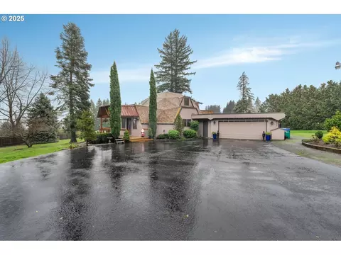 22690 S Springwater Rd, Estacada, OR 97023