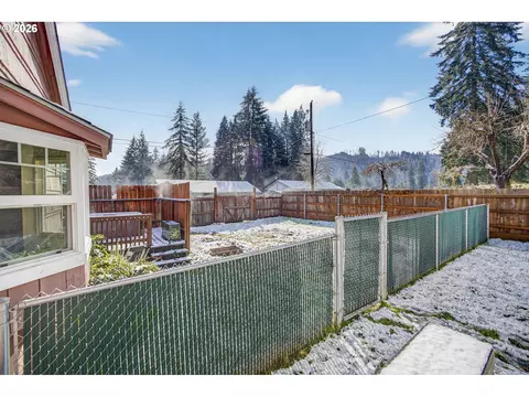 Exterior - 87606 Rice Rd, Mapleton, OR 97453 photo 12 of 13